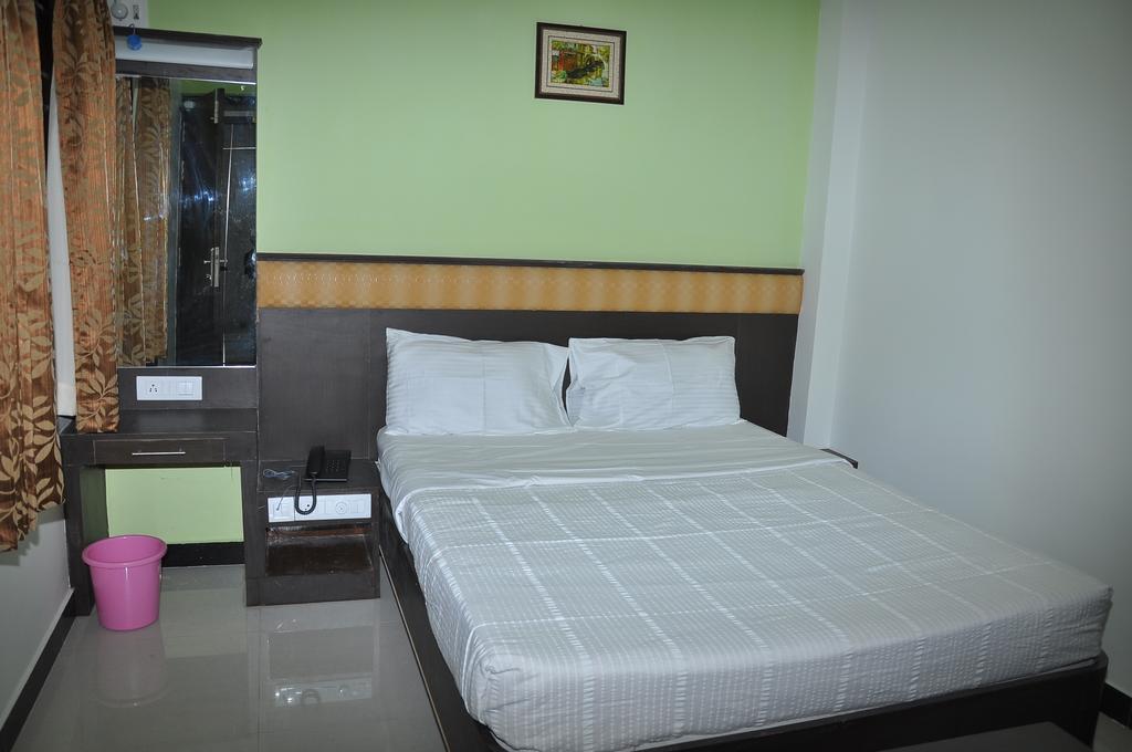 Hotel Jeyam Residency, Kumbakonam Zewnętrze zdjęcie